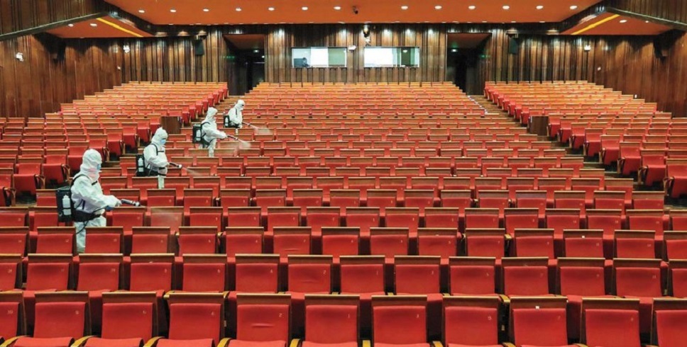 Кинотеатры во время коронавируса. Фото AFP
