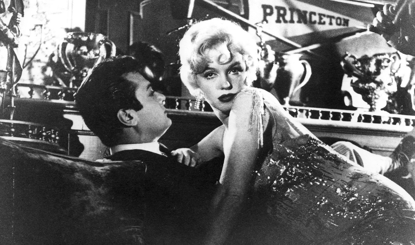 Тони Кёртис и Мэрилин Монро в фильме «В джазе только девушки»&nbsp;(1959)