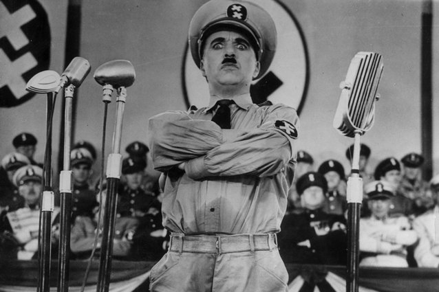 Кадр из фильма «Великий диктатор»